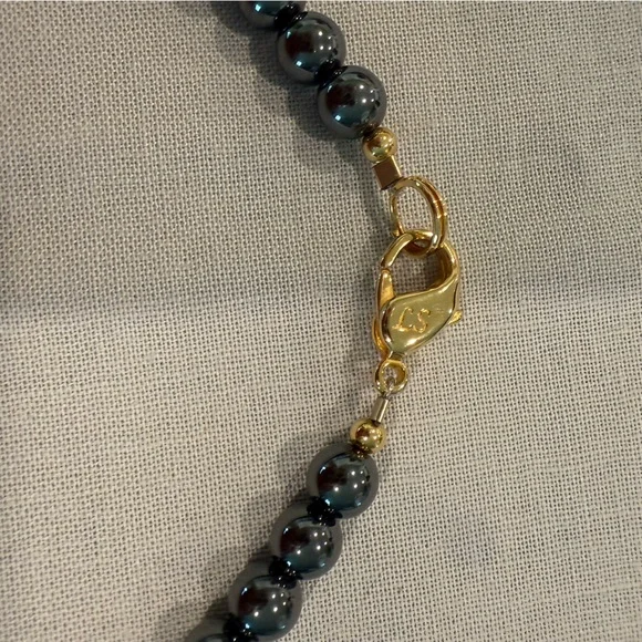 Lee Sands Abalone Shell and Cultured Pearl necklace - Picture 5 of 5